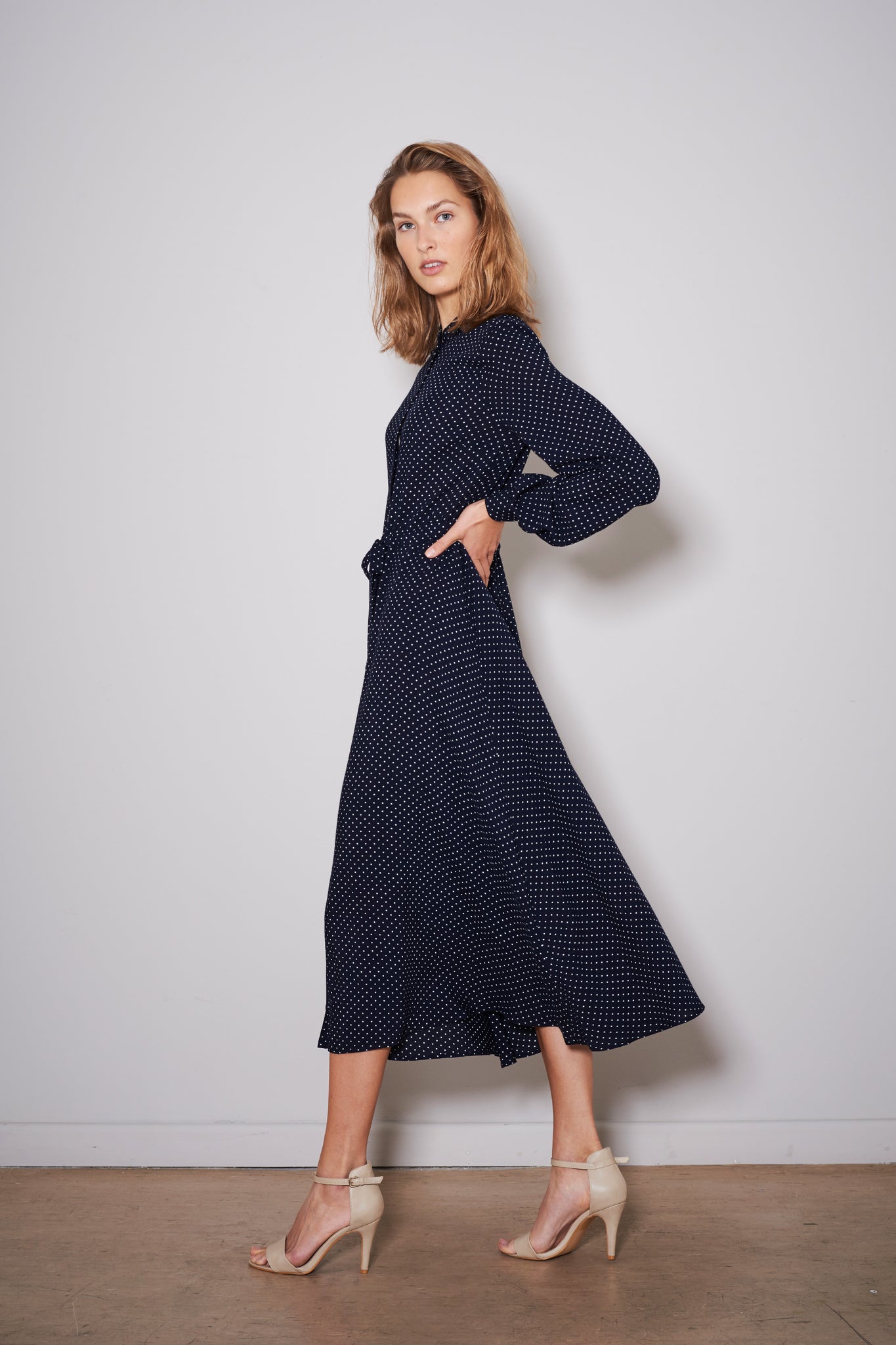 SWAN DRESS navy with white dots viscose